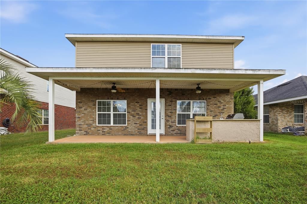 For Sale: $456,000 (4 beds, 2 baths, 2400 Square Feet)