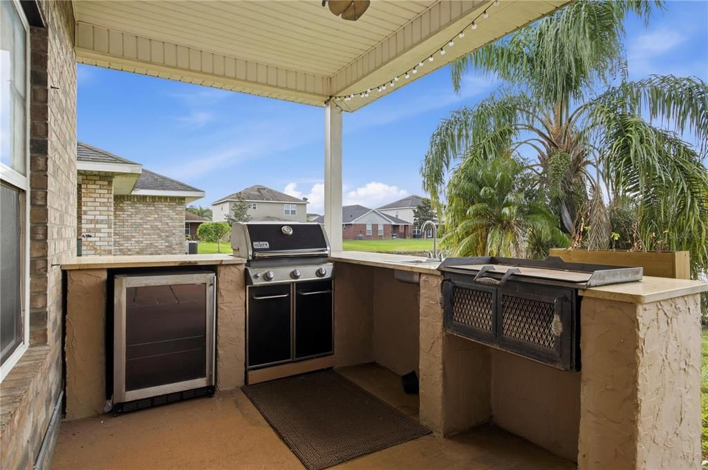 For Sale: $456,000 (4 beds, 2 baths, 2400 Square Feet)