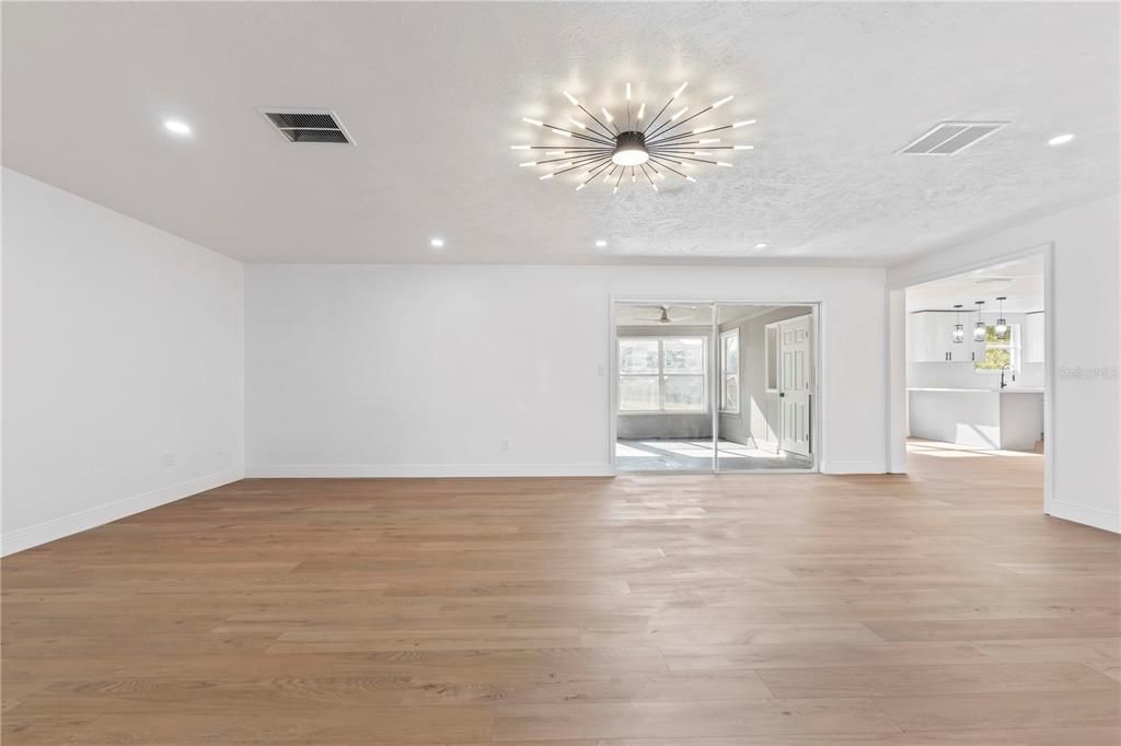 待售: $319,900 (3 贝兹, 2 浴室, 1708 平方英尺)