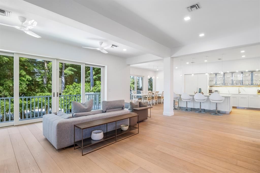 На продажу: $7,900,000 (8 спален, 7 ванн, 5792 Квадратных фут)