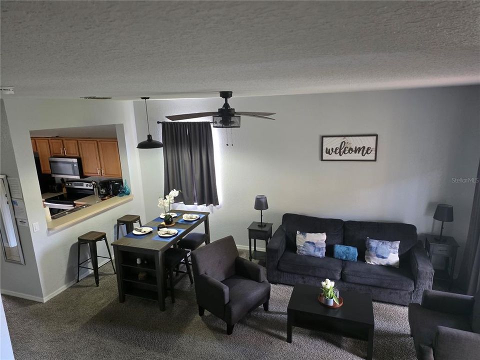 На продажу: $295,000 (4 спален, 3 ванн, 1856 Квадратных фут)