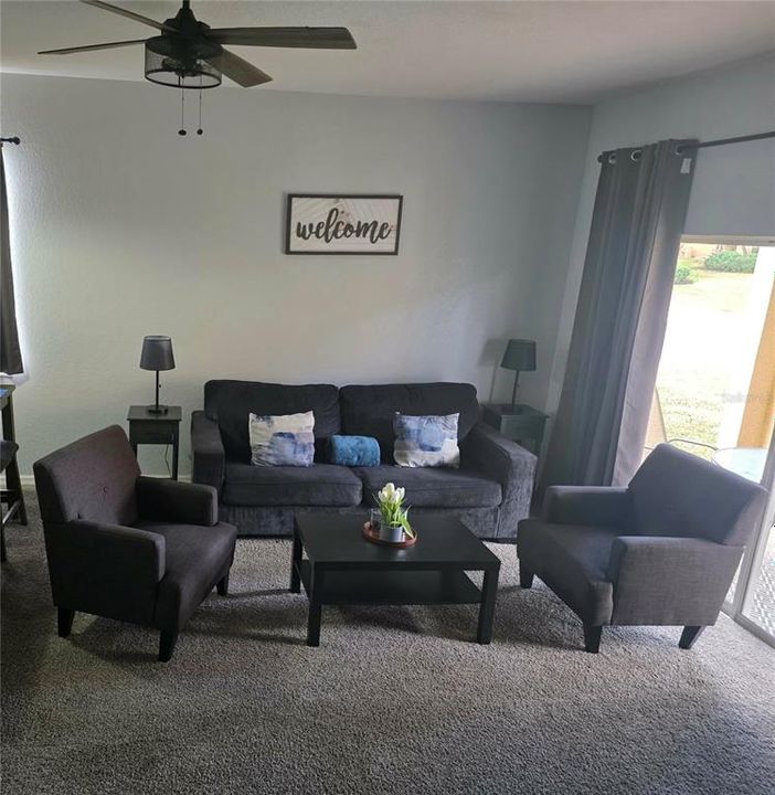 На продажу: $295,000 (4 спален, 3 ванн, 1856 Квадратных фут)