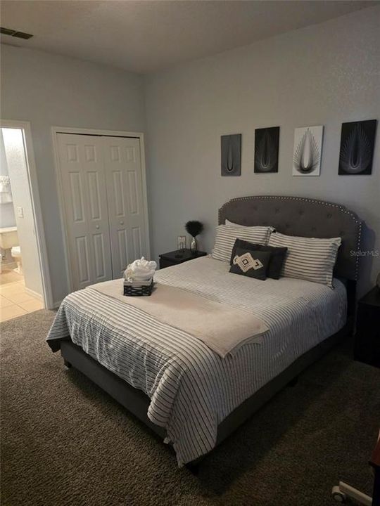 На продажу: $295,000 (4 спален, 3 ванн, 1856 Квадратных фут)