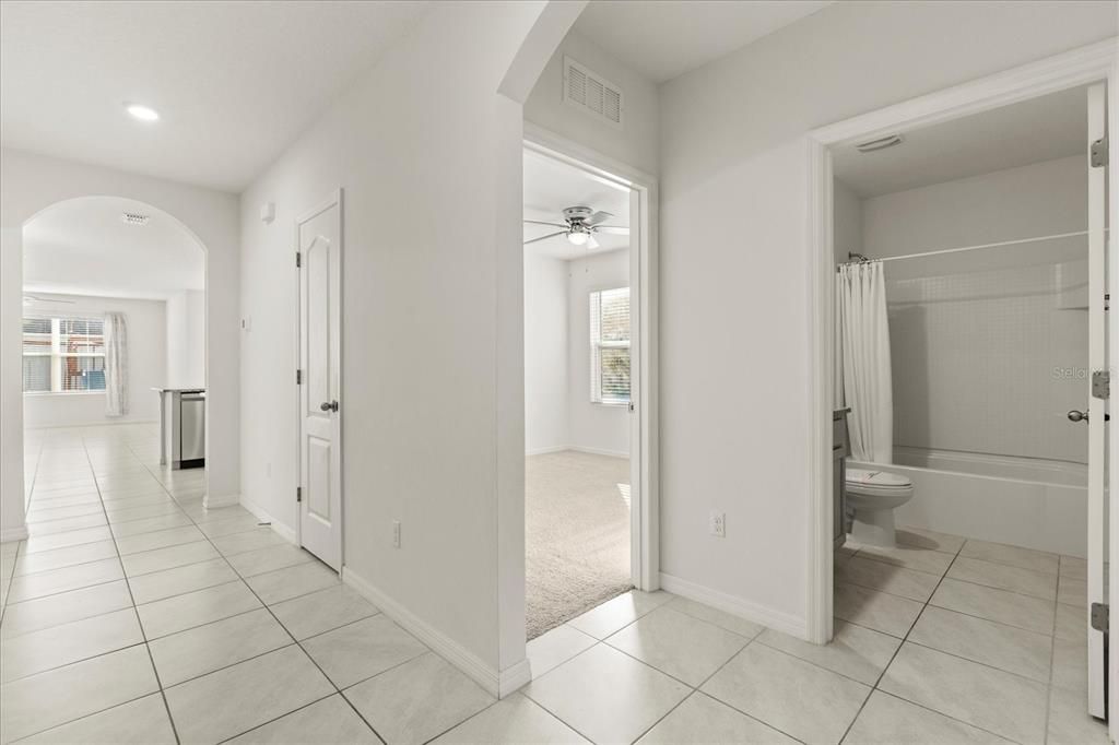 En Venta: $368,500 (4 camas, 2 baños, 1846 Pies cuadrados)