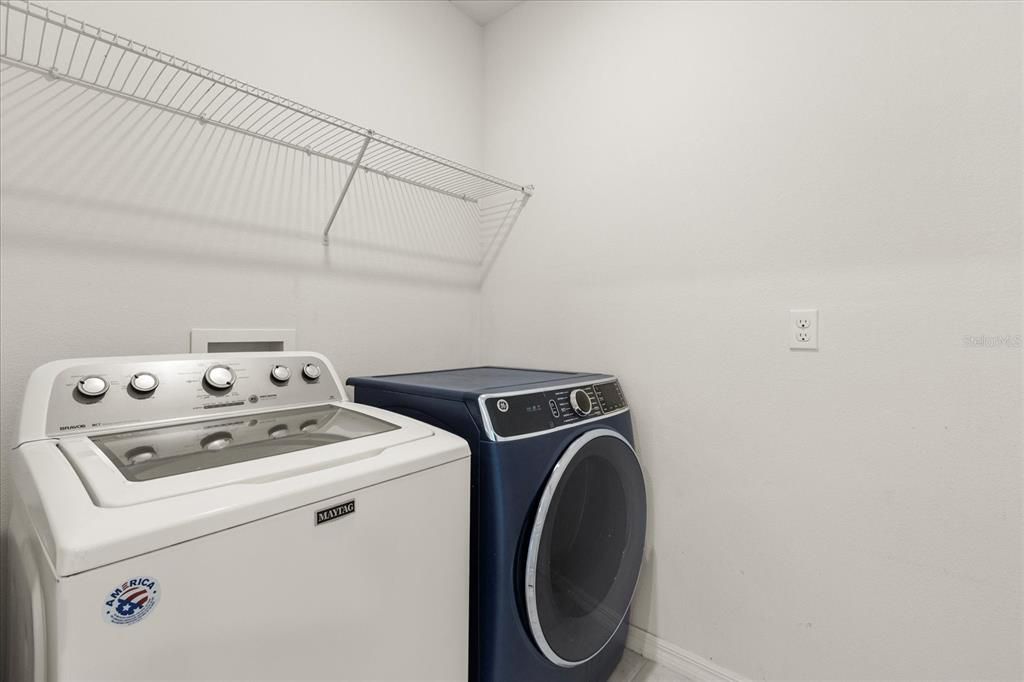 En Venta: $368,500 (4 camas, 2 baños, 1846 Pies cuadrados)