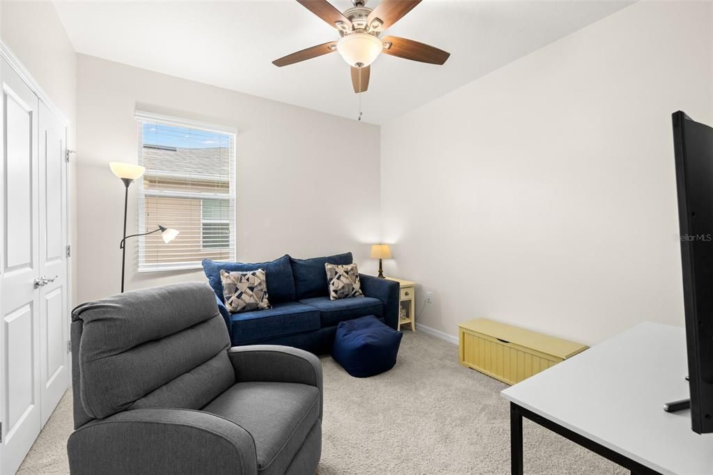 В аренду: $2,100 (4 спален, 2 ванн, 2077 Квадратных фут)