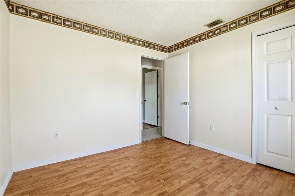 En Venta: $340,000 (3 camas, 2 baños, 1176 Pies cuadrados)