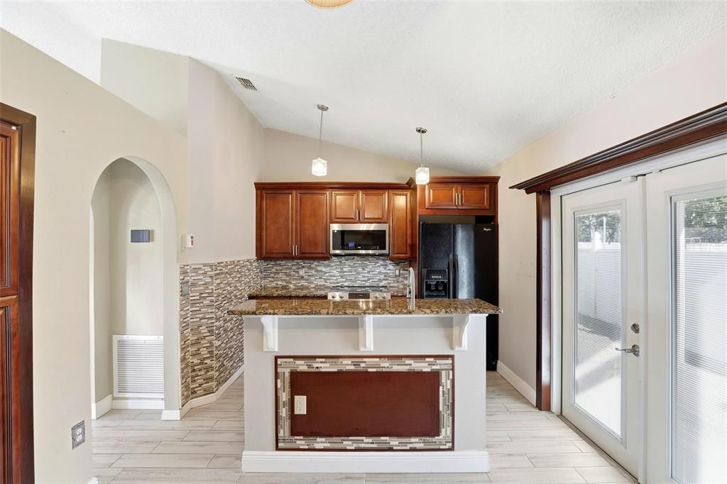 En Venta: $340,000 (3 camas, 2 baños, 1176 Pies cuadrados)