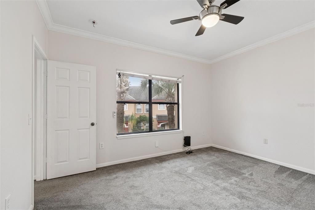 For Rent: $1,995 (2 beds, 2 baths, 1165 Square Feet)