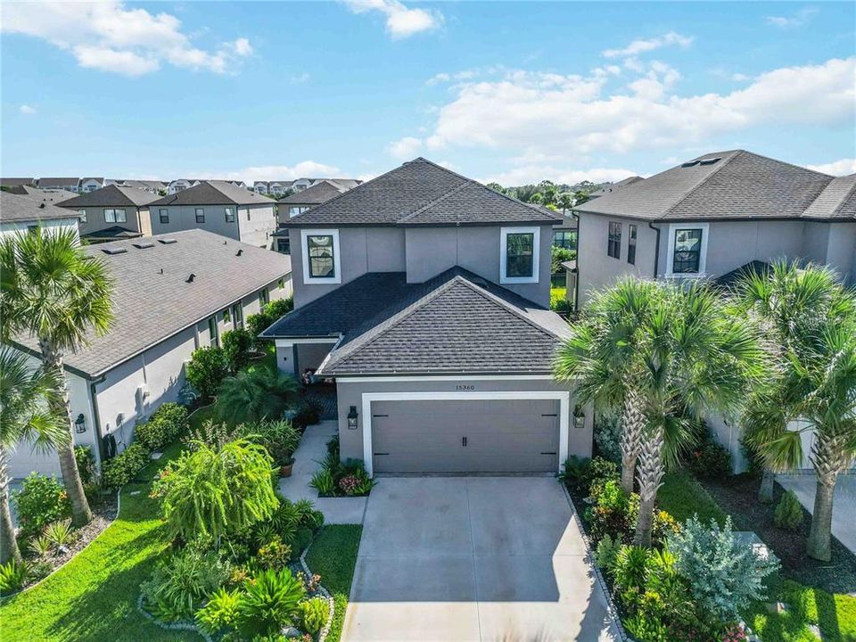 En Renta: $3,800 (4 camas, 3 baños, 2582 Pies cuadrados)