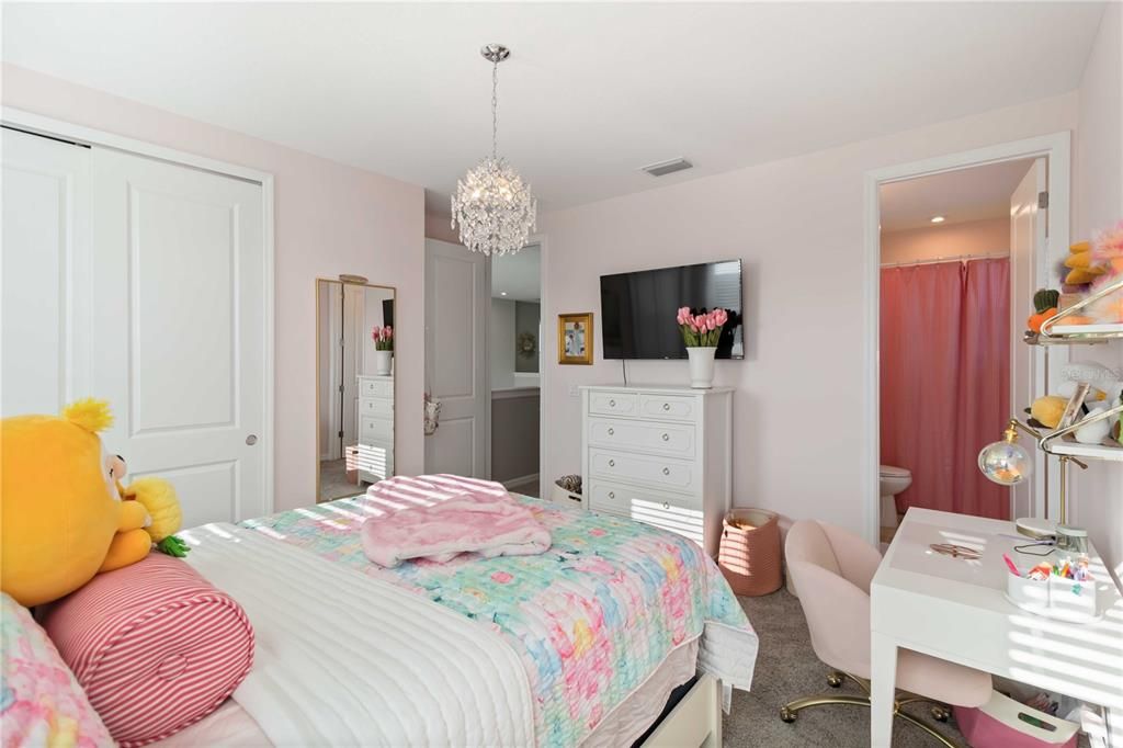 En Renta: $3,800 (4 camas, 3 baños, 2582 Pies cuadrados)