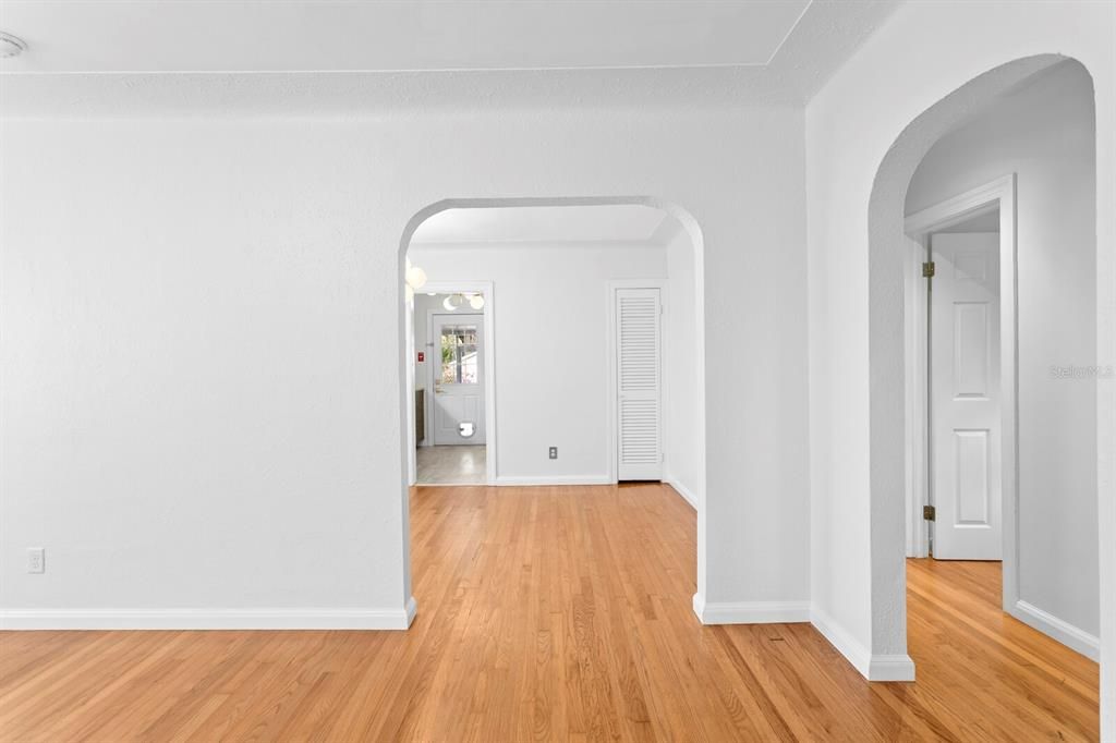 待售: $599,000 (3 贝兹, 2 浴室, 1146 平方英尺)