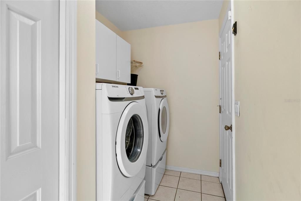 待售: $260,000 (2 贝兹, 2 浴室, 1589 平方英尺)