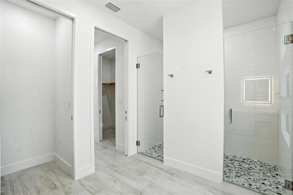 В аренду: $3,600 (4 спален, 3 ванн, 1894 Квадратных фут)