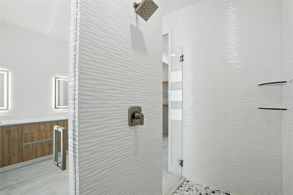 В аренду: $3,600 (4 спален, 3 ванн, 1894 Квадратных фут)