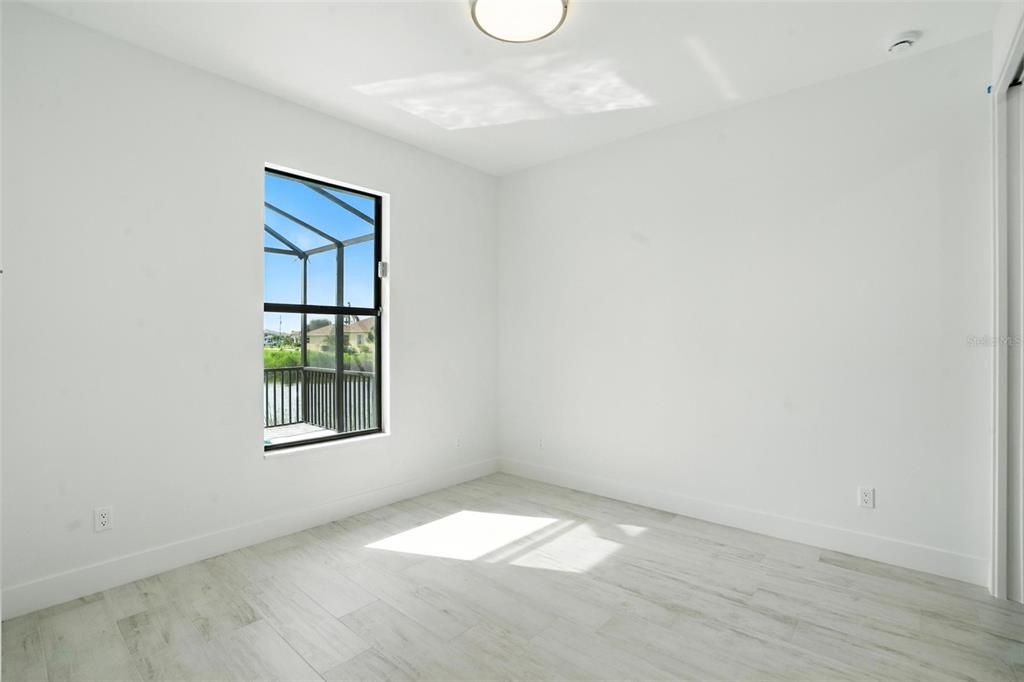 В аренду: $3,600 (4 спален, 3 ванн, 1894 Квадратных фут)