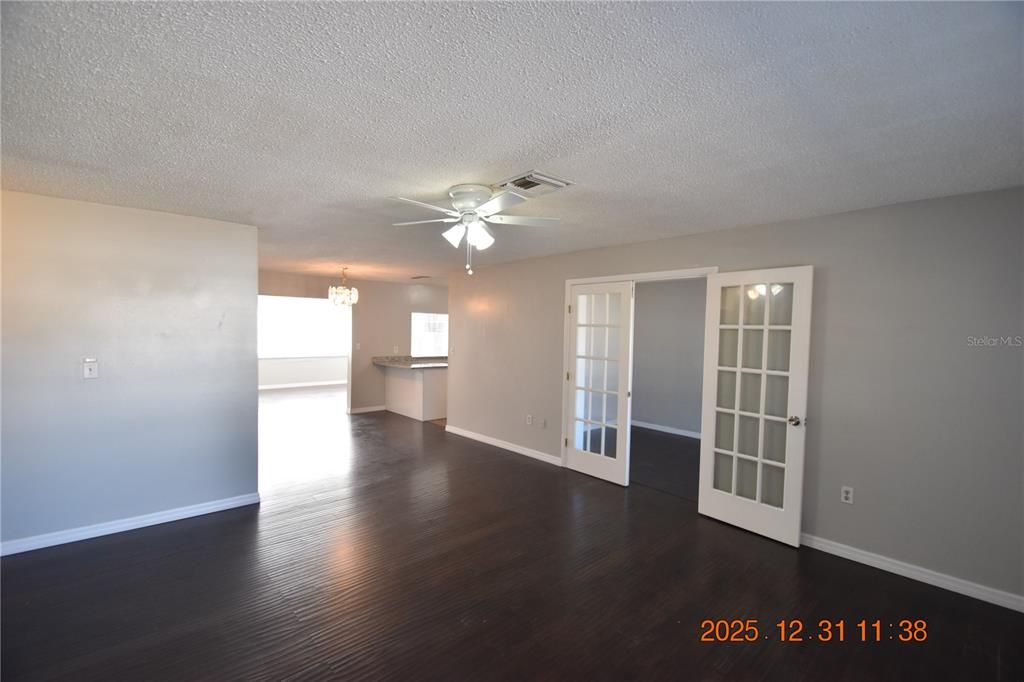 В аренду: $1,795 (4 спален, 2 ванн, 1794 Квадратных фут)