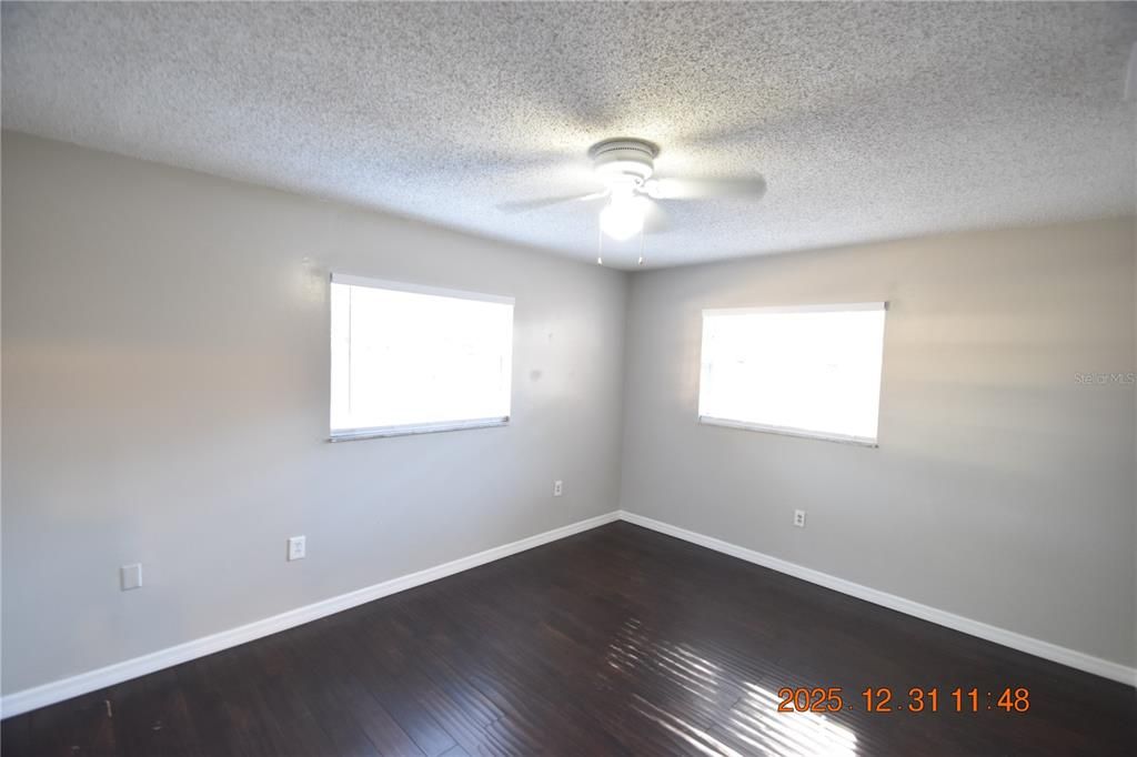 В аренду: $1,795 (4 спален, 2 ванн, 1794 Квадратных фут)