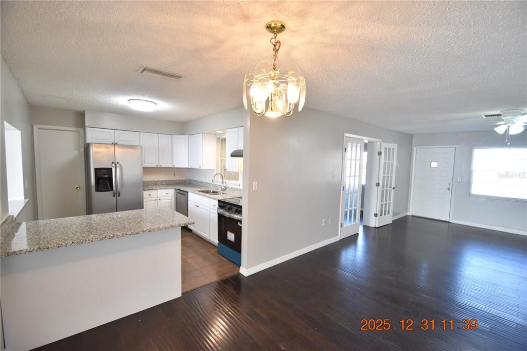 В аренду: $1,795 (4 спален, 2 ванн, 1794 Квадратных фут)