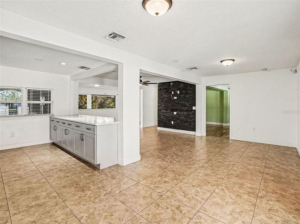 For Sale: $1,000,000 (6 beds, 4 baths, 4457 Square Feet)