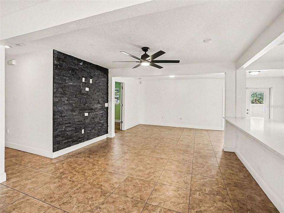 For Sale: $1,000,000 (6 beds, 4 baths, 4457 Square Feet)