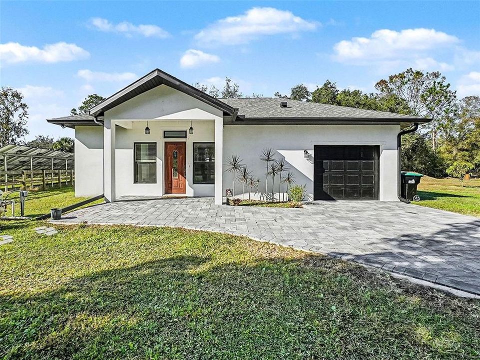 For Sale: $1,000,000 (6 beds, 4 baths, 4457 Square Feet)