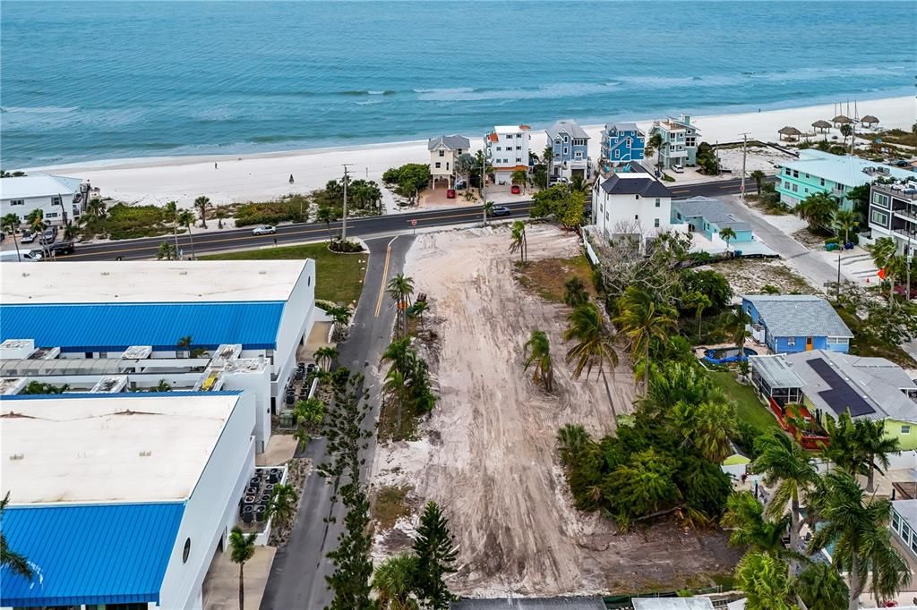 For Sale: $5,950,000 (0.70 acres)