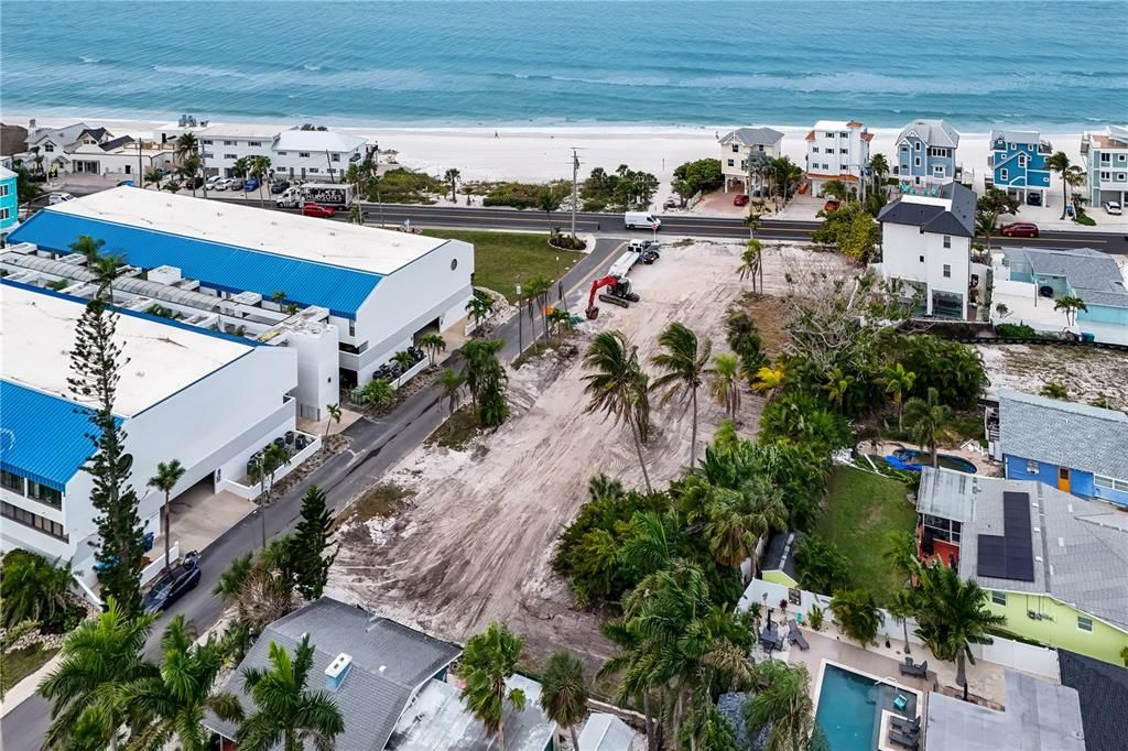 For Sale: $5,950,000 (0.70 acres)