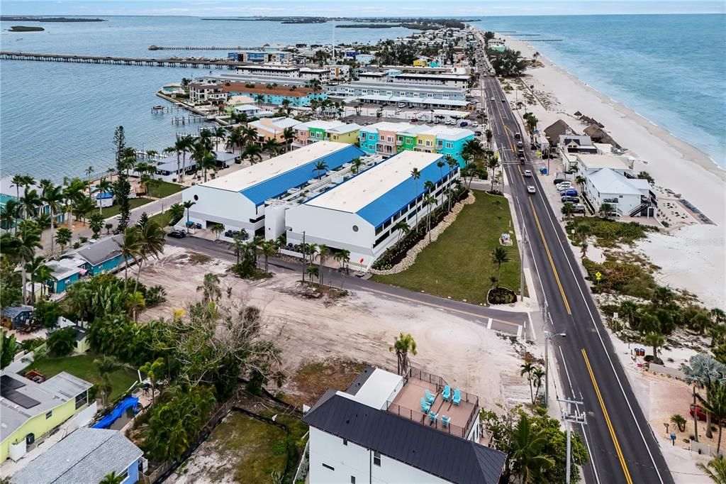 For Sale: $5,950,000 (0.70 acres)