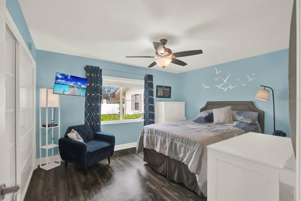 待售: $210,000 (1 贝兹, 1 浴室, 690 平方英尺)