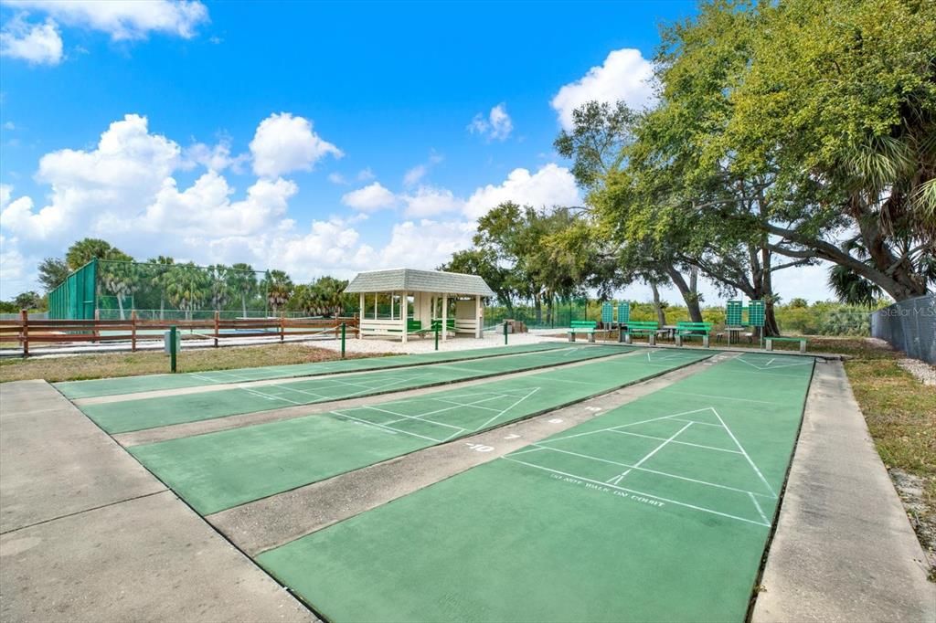 待售: $210,000 (1 贝兹, 1 浴室, 690 平方英尺)