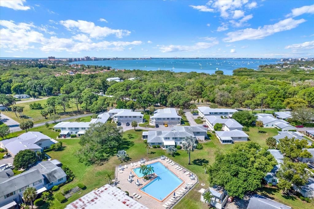 待售: $210,000 (1 贝兹, 1 浴室, 690 平方英尺)