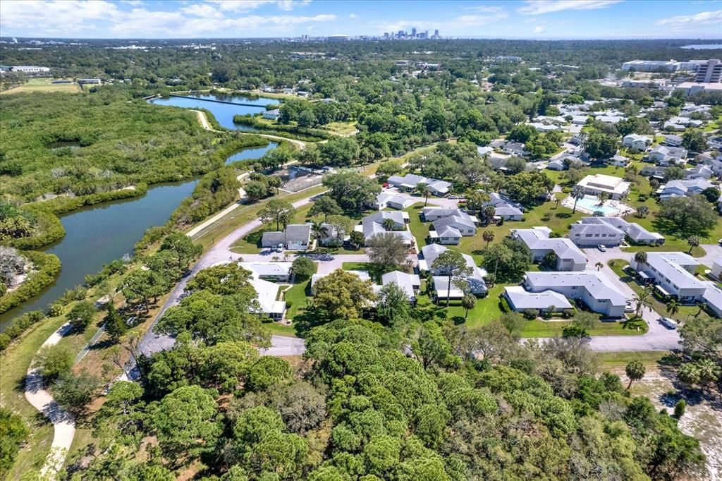 待售: $210,000 (1 贝兹, 1 浴室, 690 平方英尺)