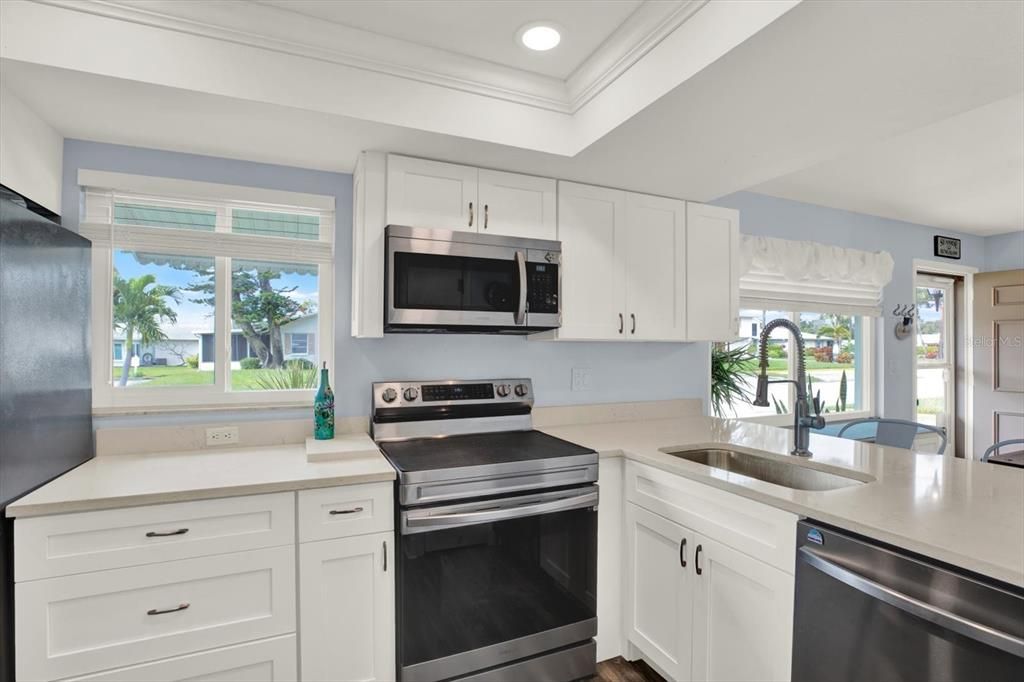 待售: $210,000 (1 贝兹, 1 浴室, 690 平方英尺)