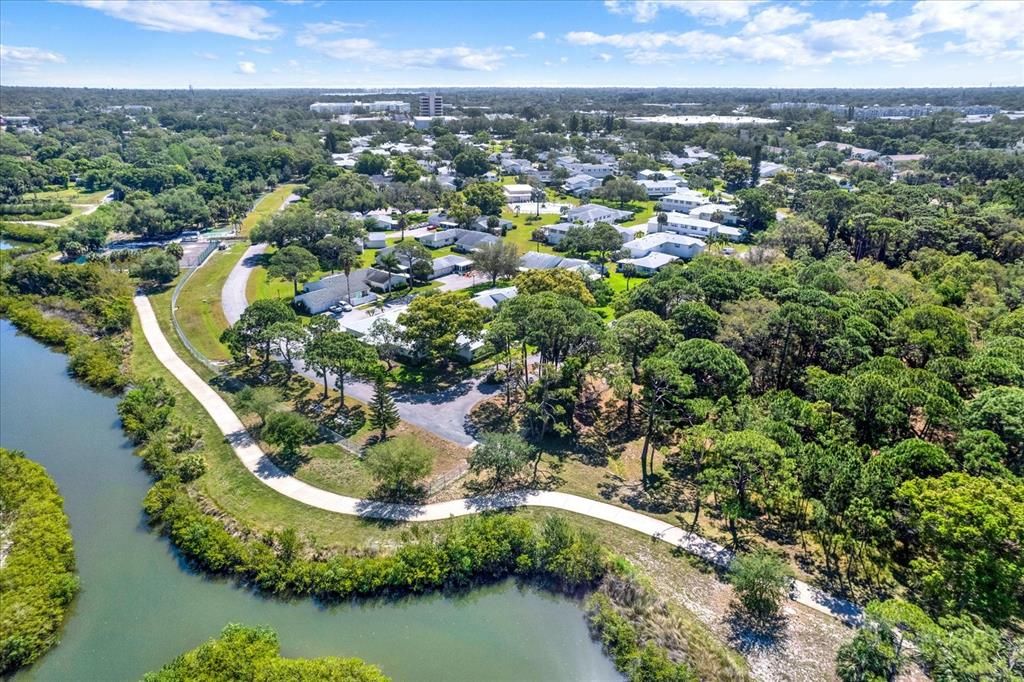 待售: $210,000 (1 贝兹, 1 浴室, 690 平方英尺)