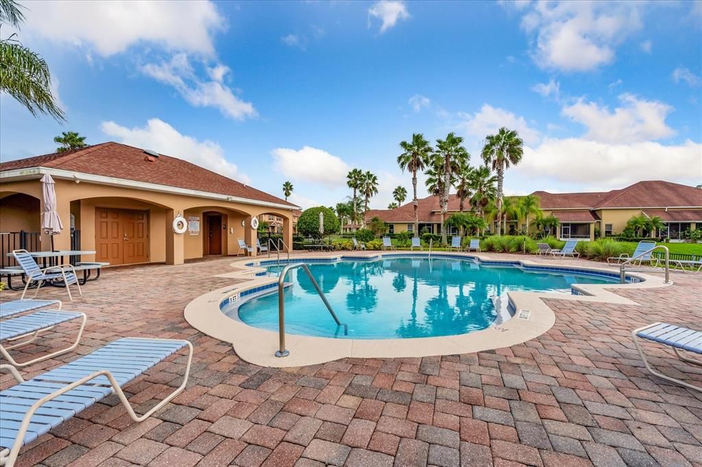 待售: $328,000 (3 贝兹, 3 浴室, 1824 平方英尺)