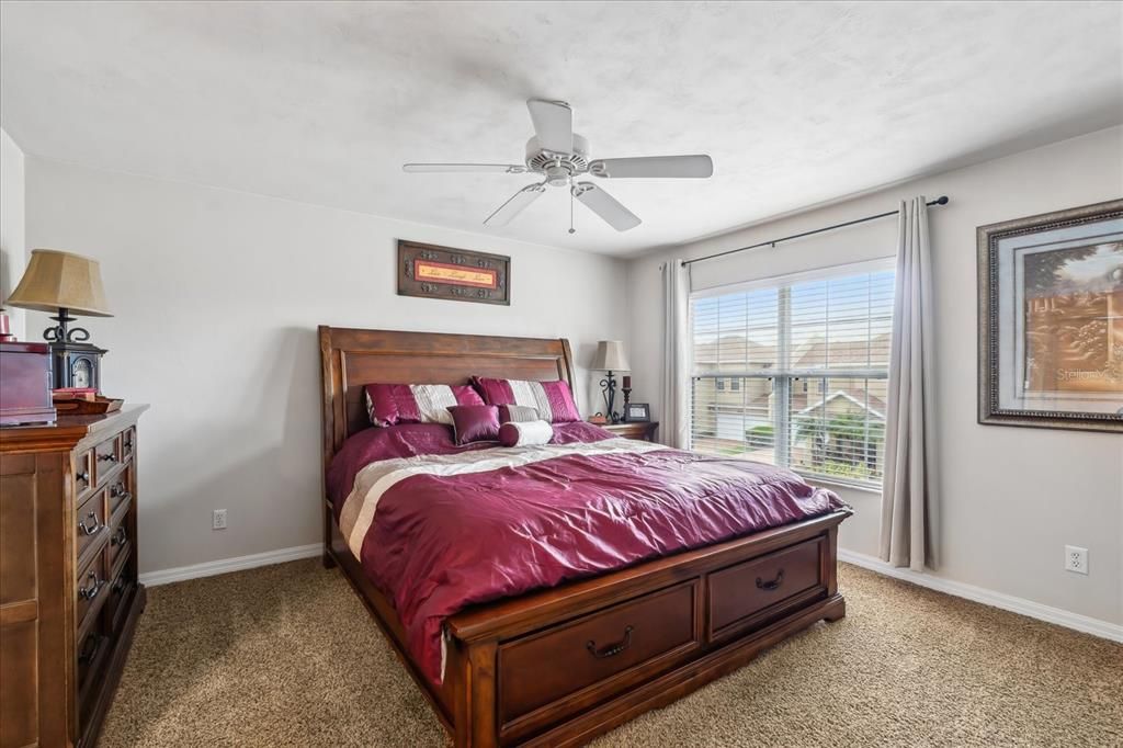 待售: $328,000 (3 贝兹, 3 浴室, 1824 平方英尺)