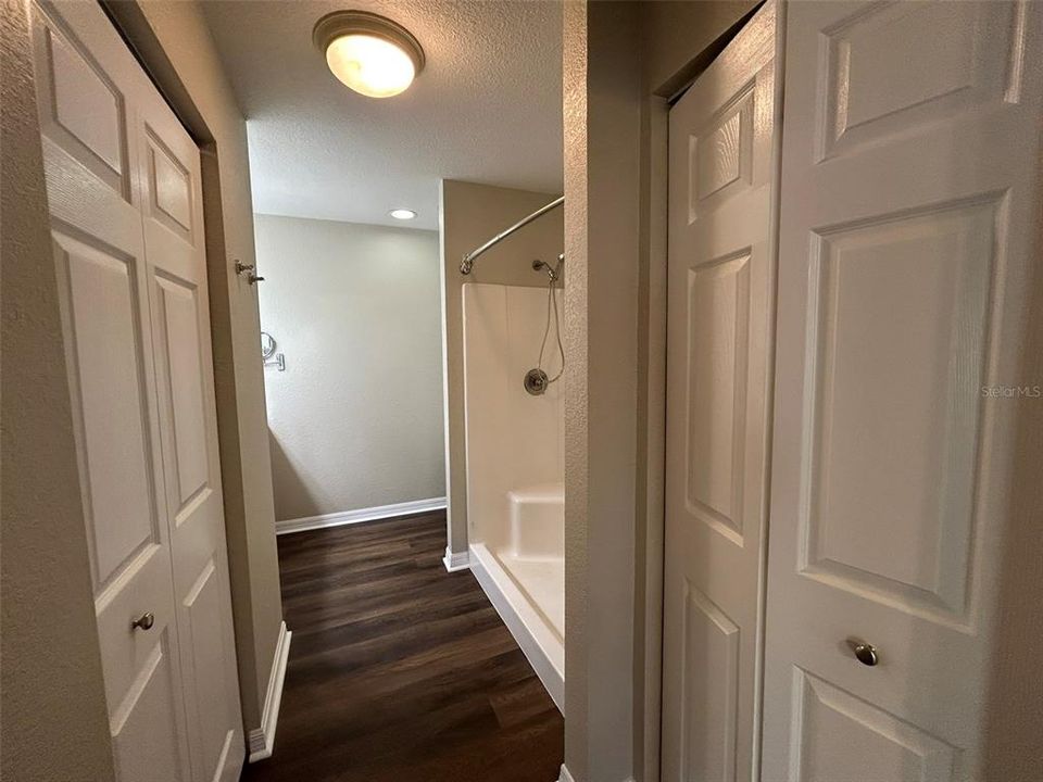 В аренду: $1,900 (3 спален, 2 ванн, 1302 Квадратных фут)