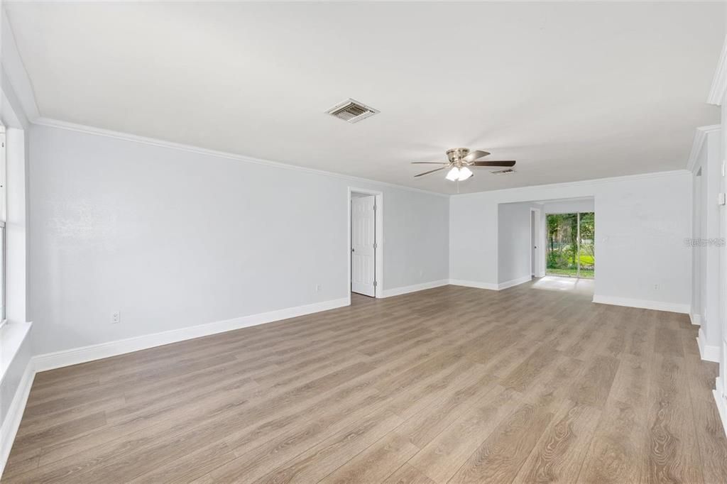 待售: $232,900 (4 贝兹, 2 浴室, 1662 平方英尺)