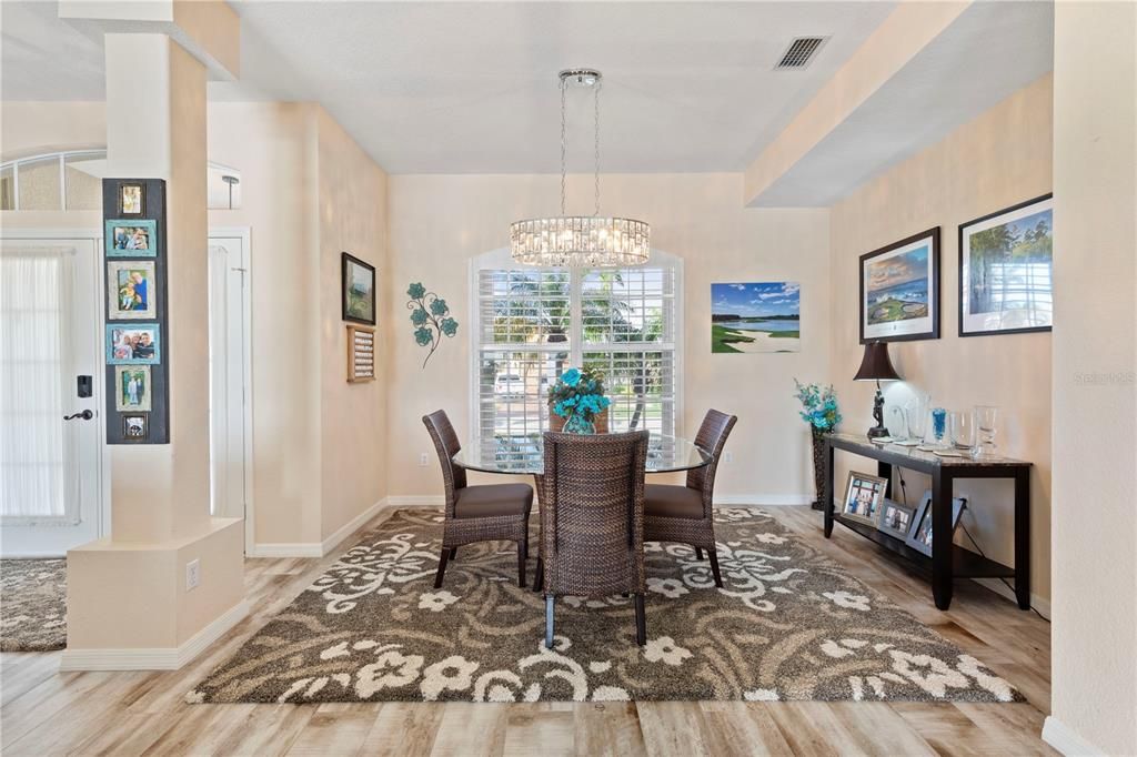 待售: $595,000 (3 贝兹, 2 浴室, 1976 平方英尺)