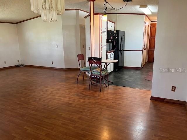 На продажу: $154,500 (2 спален, 2 ванн, 1196 Квадратных фут)