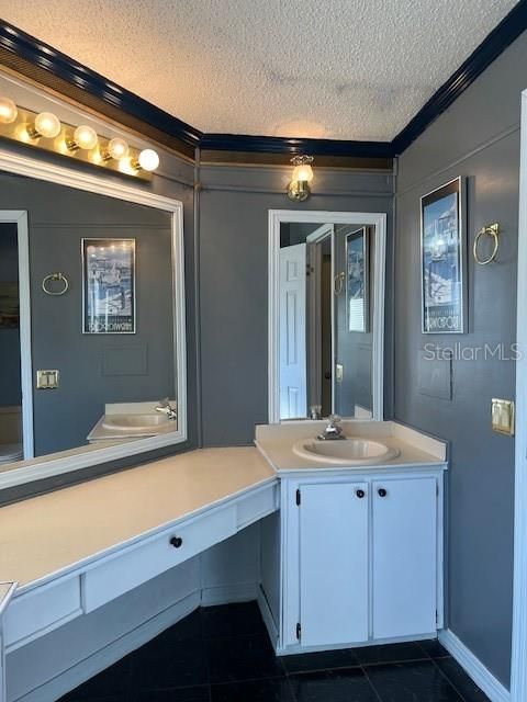 На продажу: $154,500 (2 спален, 2 ванн, 1196 Квадратных фут)