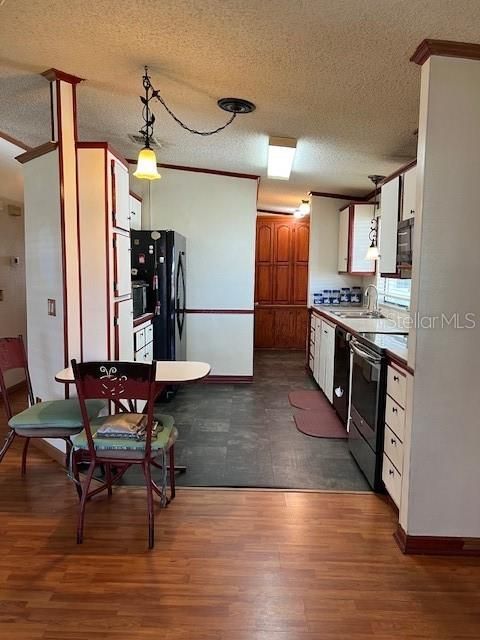 На продажу: $154,500 (2 спален, 2 ванн, 1196 Квадратных фут)