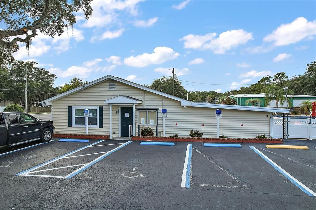 На продажу: $154,500 (2 спален, 2 ванн, 1196 Квадратных фут)