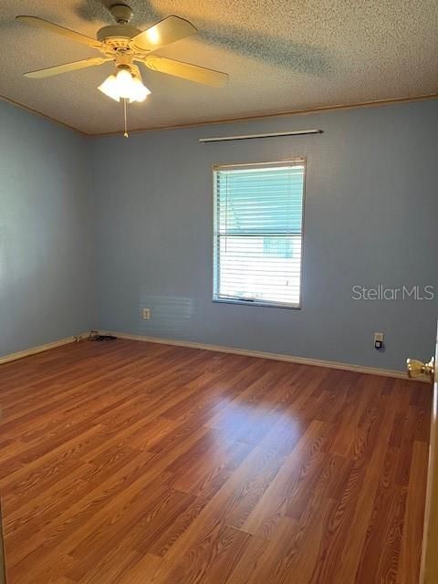 На продажу: $154,500 (2 спален, 2 ванн, 1196 Квадратных фут)