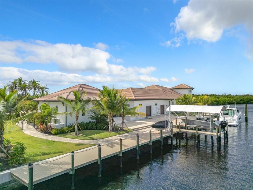 待售: $7,995,000 (5 贝兹, 5 浴室, 6822 平方英尺)