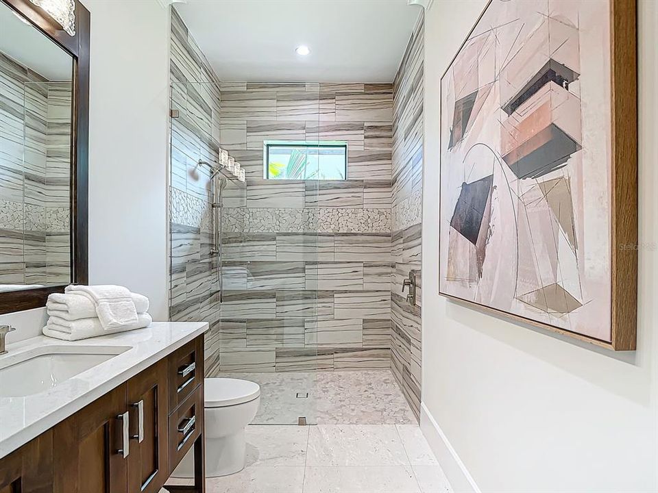 待售: $7,995,000 (5 贝兹, 5 浴室, 6822 平方英尺)