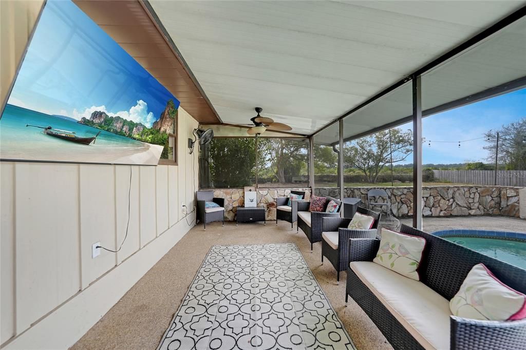 En Venta: $399,000 (3 camas, 2 baños, 1161 Pies cuadrados)