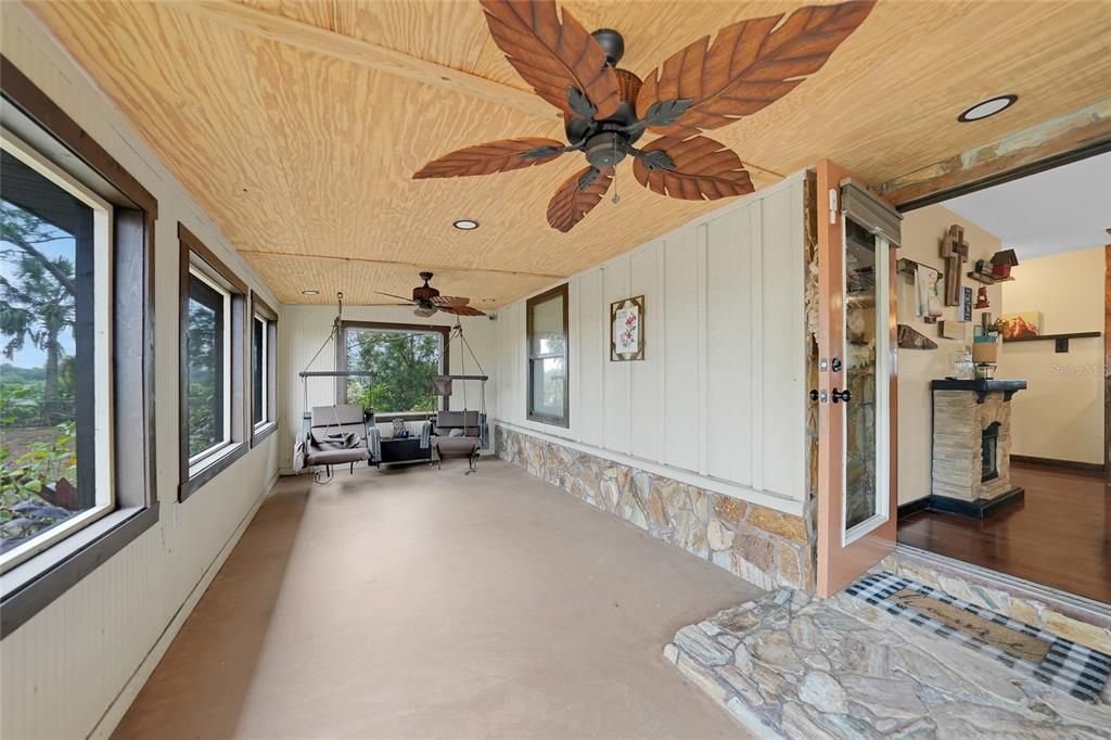 En Venta: $399,000 (3 camas, 2 baños, 1161 Pies cuadrados)