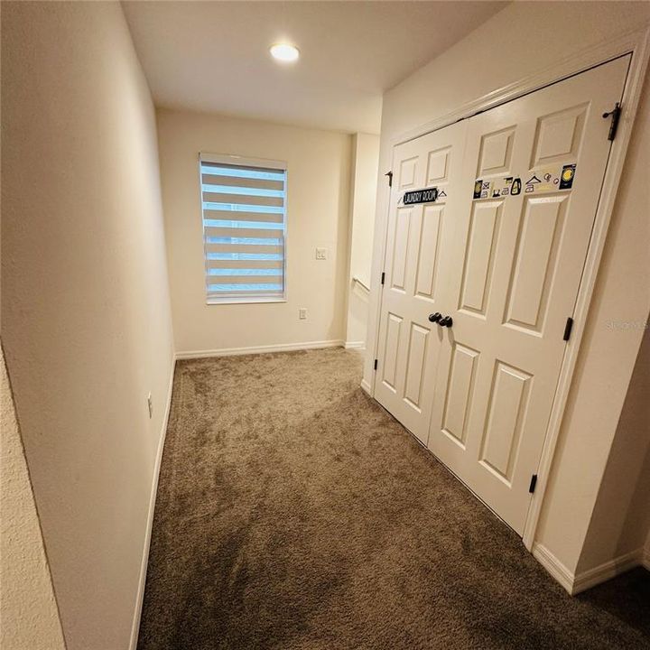 En Venta: $320,000 (4 camas, 3 baños, 1982 Pies cuadrados)